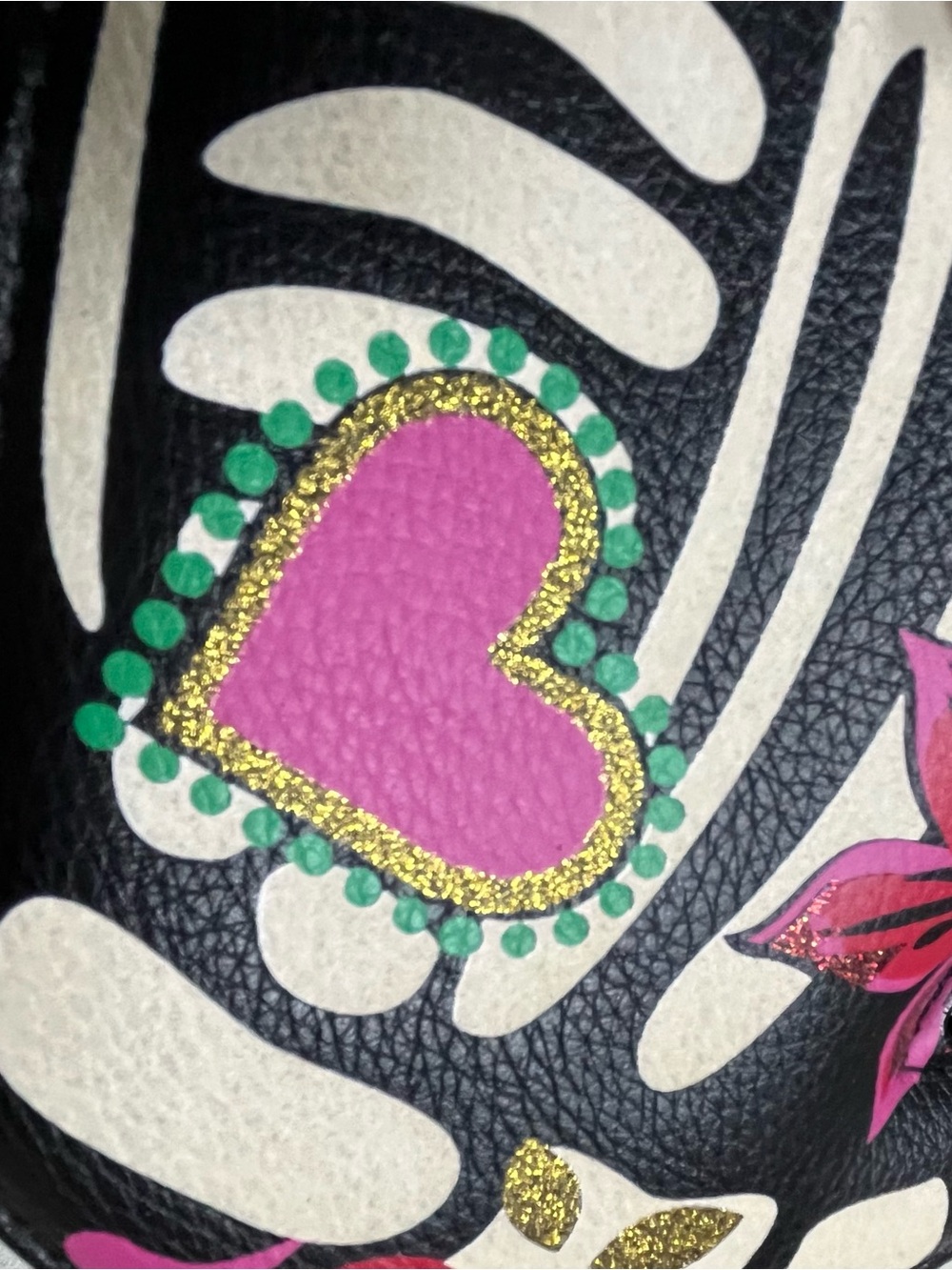 Betsey Johnson BETSEYVILLE Flamingo Sugerskull Crossbody glow in the dark! - Picture 9 of 10